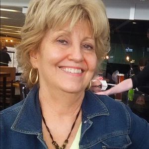 Meet your Posher, Christine